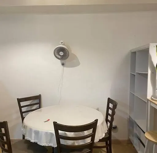 Apartment Soho 1 Bedroom With Balcony Near Mrt Edsa Shaw Pioneer Greenfields Sm Megamall Ortigas *