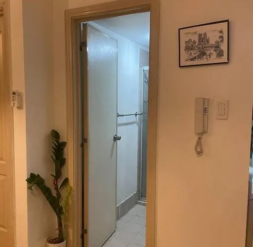 Soho 1 Bedroom With Balcony Near Mrt Edsa Shaw Pioneer Greenfields Sm Megamall Ortigas Apartment