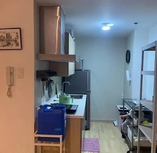 Soho 1 Bedroom With Balcony Near Mrt Edsa Shaw Pioneer Greenfields Sm Megamall Ortigas Apartment *