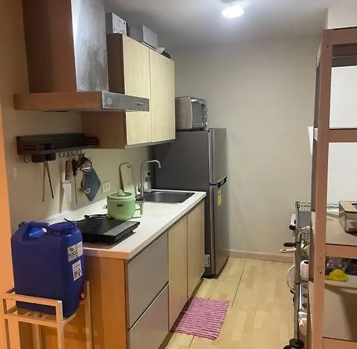 Soho 1 Bedroom With Balcony Near Mrt Edsa Shaw Pioneer Greenfields Sm Megamall Ortigas Apartment *