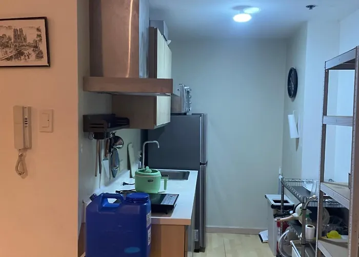 Soho 1 Bedroom With Balcony Near Mrt Edsa Shaw Pioneer Greenfields Sm Megamall Ortigas Apartment